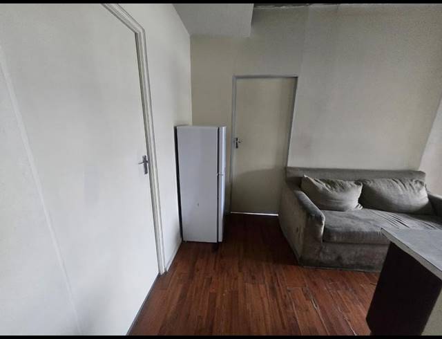 1 BEDROOM PROPERTY TO RENT IN BRAAMFONTEIN